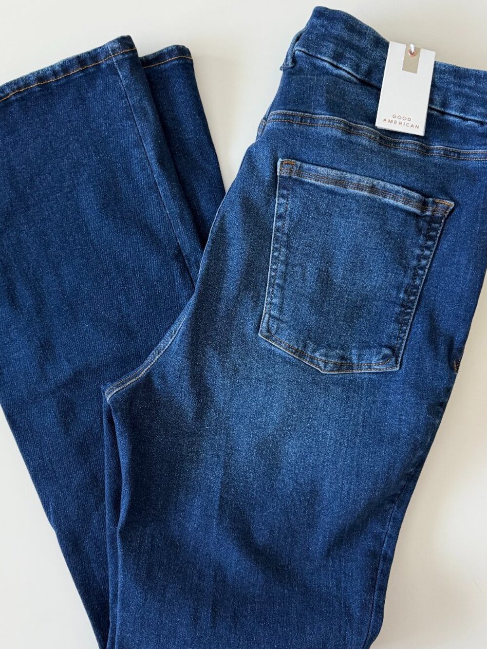 Good American Always Fits Flare Jean - Picture 1 of 2